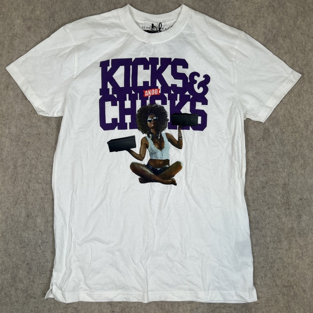 Akoo Clothing Kicks And Chicks Men's T-Shirt  Large NWT